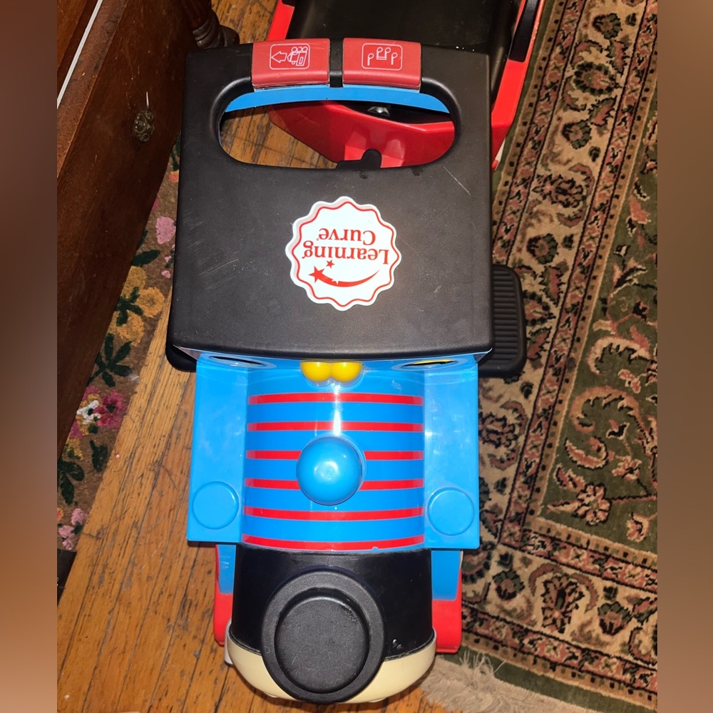 Thomas & Friends Battery-Operated Ride-On Train by Peg Perego - Picture 4 of 9